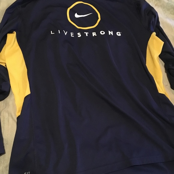 Nike long sleeve Dri-Fit shirt - Picture 4 of 4